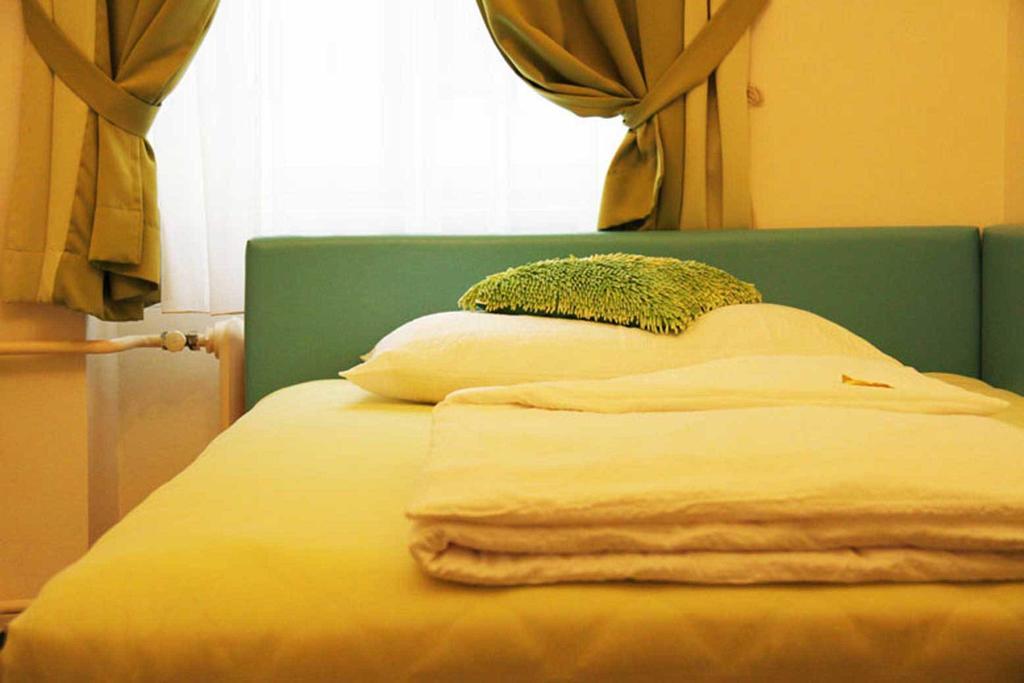 Hotel Very Central, 5 Min To Center, Self Check In Vienne